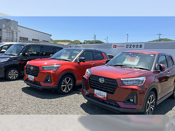 中古車展示場